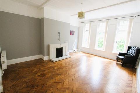 2 bedroom ground floor flat for sale, Queens Park Avenue, Bournemouth
