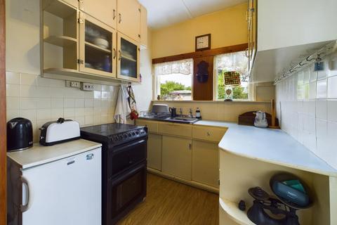 4 bedroom detached bungalow for sale, 100 Haven Road, Haverfordwest