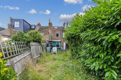 3 bedroom house for sale, Clive Road, London