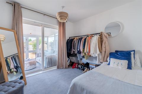 37 Milford Avenue, Wick, Bristol, BS30 5PP