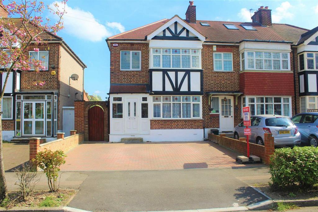 Brackley Square, Woodford Green, IG8 3 bed semidetached house to rent