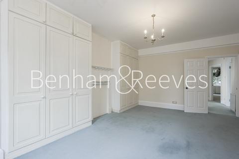 5 bedroom semi-detached house to rent, Hillway, Holly Lodge Estate N6