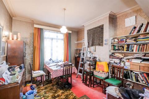 4 bedroom house for sale, Grosvenor Park Road, Walthamstow