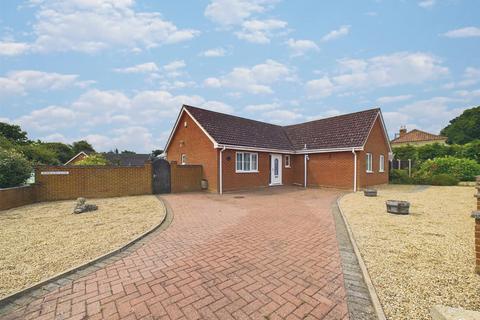 5 Barrack Close, East Tuddenham, Dereham, NR20 3LU