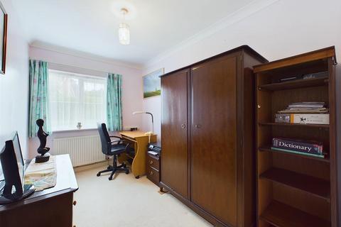 5 Barrack Close, East Tuddenham, Dereham, NR20 3LU