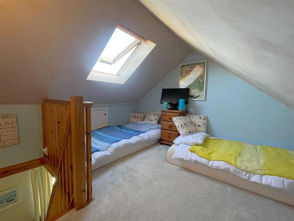 Loft room.JPG