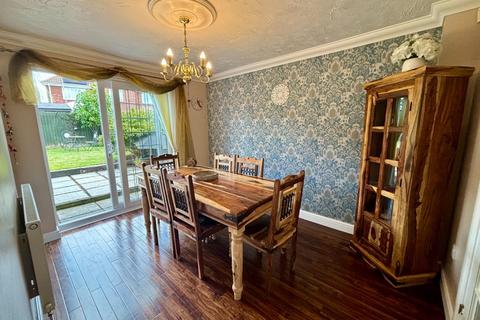 10 Battle Close, Wootton, Northampton, NN4 6RP