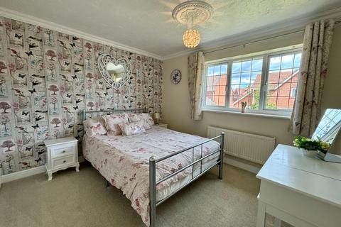 10 Battle Close, Wootton, Northampton, NN4 6RP