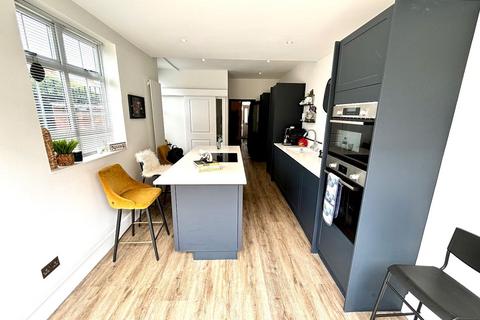 54 Ashburnham Road, Northampton, NN1 4RA