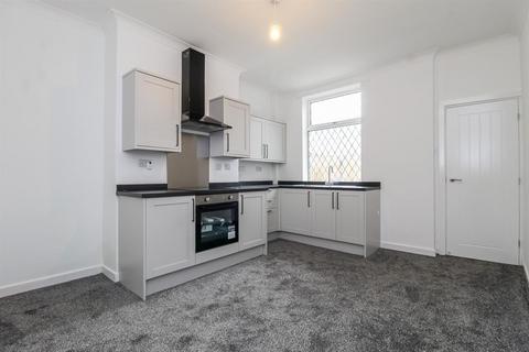 2 bedroom end of terrace house for sale, Grosvenor Street, Wakefield WF1