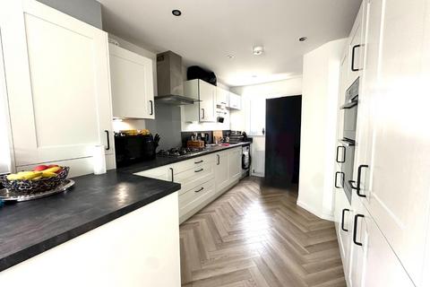 29 Farmyard Close, Northampton, NN3 8BU