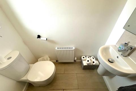 29 Farmyard Close, Northampton, NN3 8BU