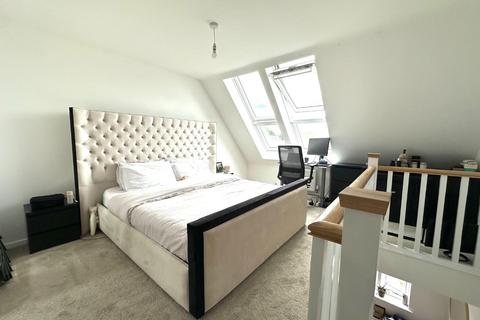 29 Farmyard Close, Northampton, NN3 8BU