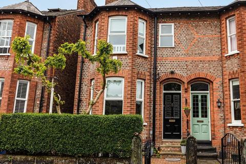 3 bedroom end of terrace house for sale, Elm Road, Altrincham WA15