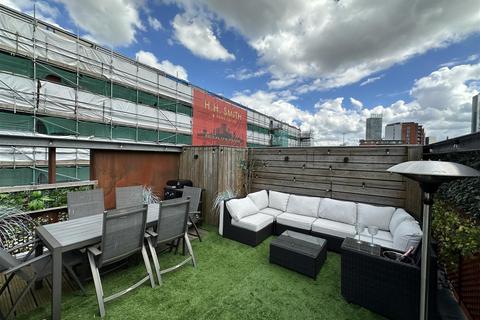 4 bedroom townhouse for sale, Roof Gardens, Ellesmere Street, Manchester