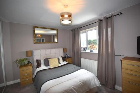 8 The Meadows, Carlton, Goole, DN14 9QZ