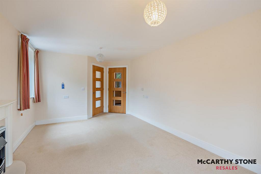 8608138-interior14-800.jpg