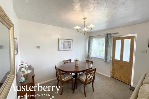 2 bedroom townhouse for sale, Bardsey Walk, Stoke-On-Trent ST3