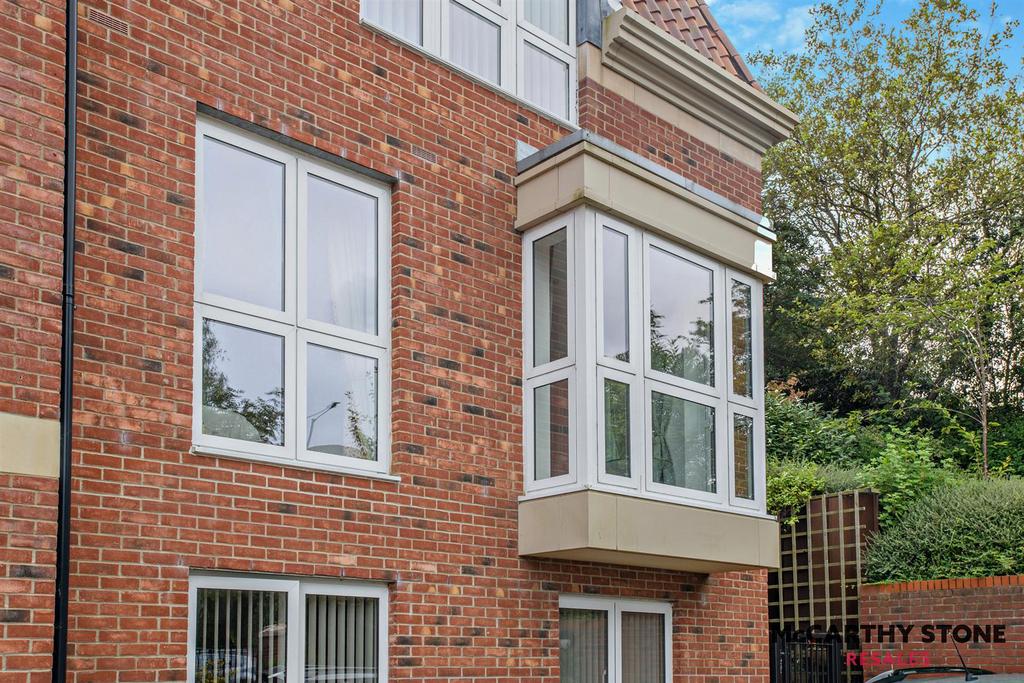 8609641-exterior09-800.JPG