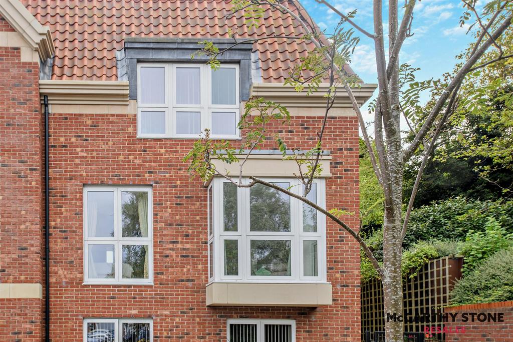 8609641-exterior10-800.JPG