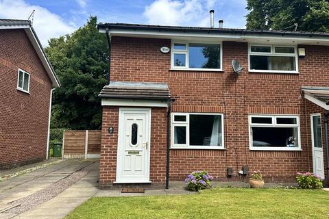 2 bedroom semi-detached house to rent, Threshfield Drive, Timperley