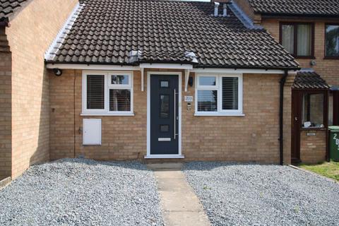 2 bedroom bungalow to rent, Nursery Close, Norwich