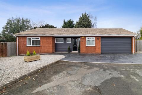 3 bedroom bungalow for sale, Spring Close, Colwall, Malvern, Herefordshire, WR13 6RE