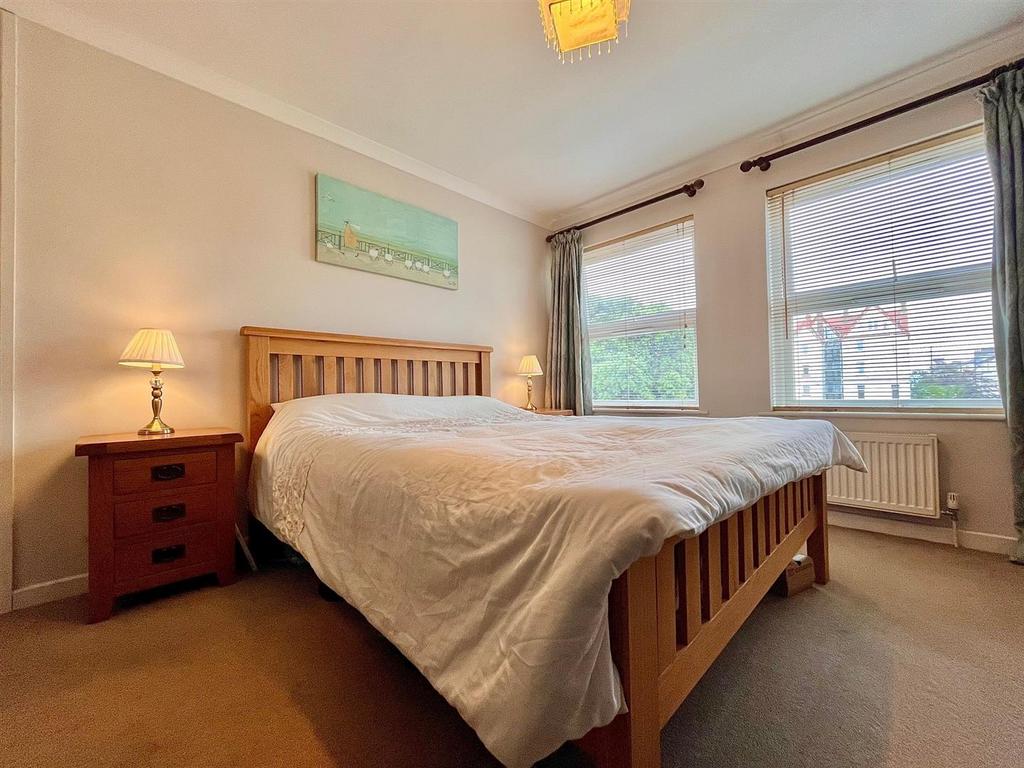Private Bedroom 1