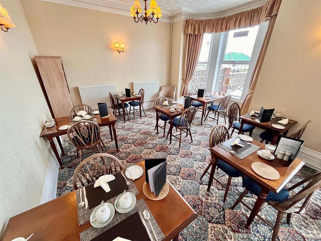 Guest Breakfast/Dining Room