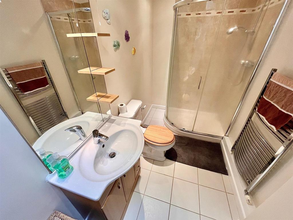Private Shower Room