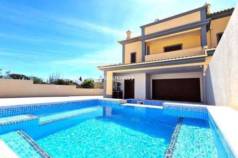 3 bedroom villa, Loulé,  Algarve