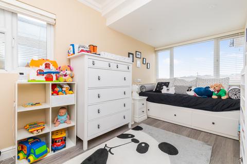 14 Charles Close, Hove, BN3 6WP