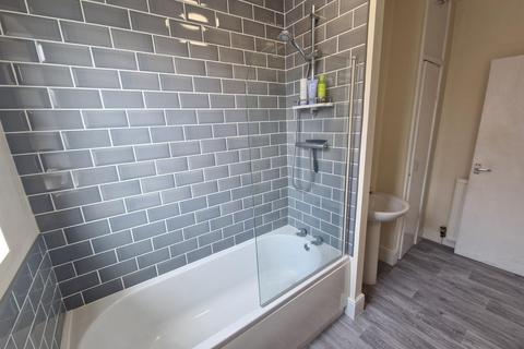 16 Grasmere Road, Sheffield, S8 0UL