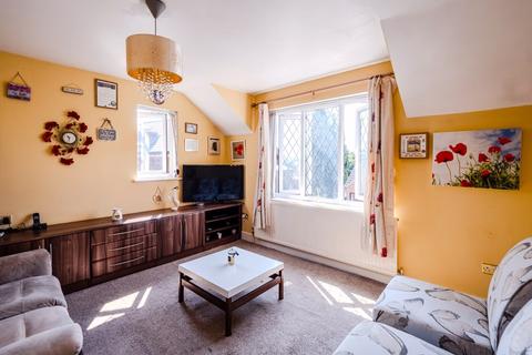 3 bedroom flat for sale, Archfield, Wellingborough, Northamptonshire
