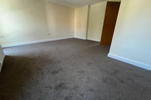 2 bedroom flat to rent, Compair Crescent, Ipswich, IP2