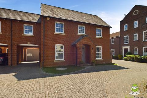 2 Fernhill Place, Sherfield On Loddon, Hook, RG27 0SJ