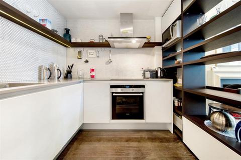 1 bedroom flat for sale, Leinster Gardens, W2