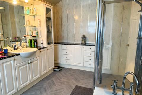 15 Bath Terrace, Blyth, NE24 3AX