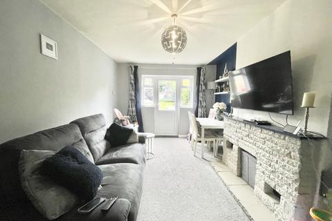 2 bedroom flat to rent, River Way, Loughton, IG10