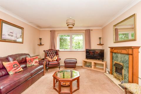 3 bedroom flat for sale, Hopewell Drive, Chatham, Kent