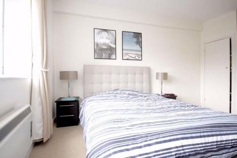 1 bedroom flat to rent, Barons Court Road London W14