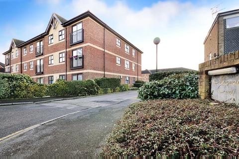 2 bedroom apartment for sale, Victoria Road, Horley, RH6