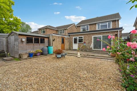 11 Burnt Close, Eynesbury, St Neots, PE19 2LZ
