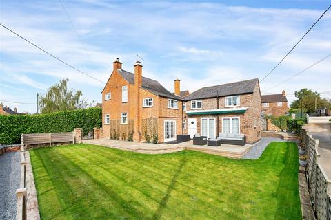 5 bedroom detached house for sale, Baggrave End, Barsby, Leicester, LE7 4RB