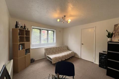 1 bedroom flat for sale, Maybury,  Woking,  Surrey,  GU22