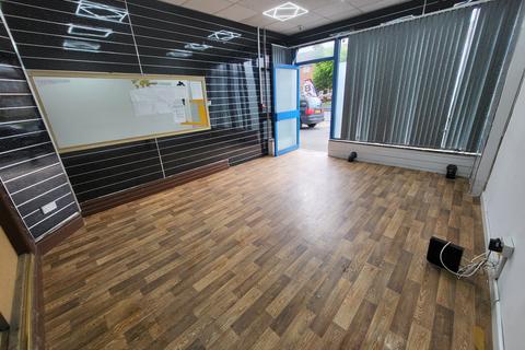 Property to rent, Chester Road, Manchester. M32 0PA