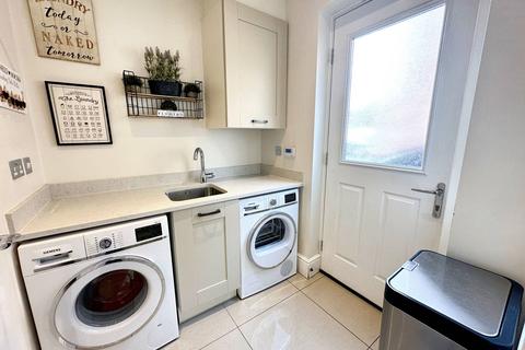 9 Pinfold Drive, Prestwich, Manchester, M25 3EQ