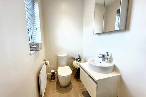 9 Pinfold Drive, Prestwich, Manchester, M25 3EQ