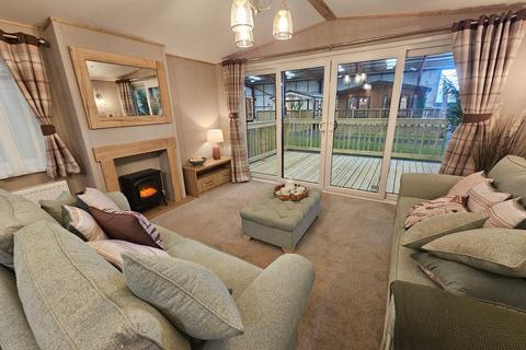 2 bedroom lodge for sale, MIll Lane, Hawksworth Leeds