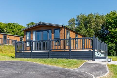 2 bedroom lodge for sale, MIll Lane, Hawksworth Leeds